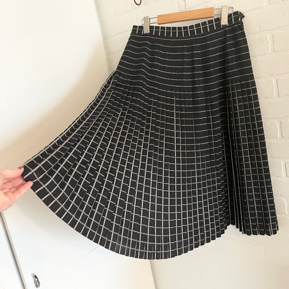Vintage Midi Skirt Plaid Pleated Dark Academia Goth Wool Black Off White Sz 12 - Picture 1 of 11